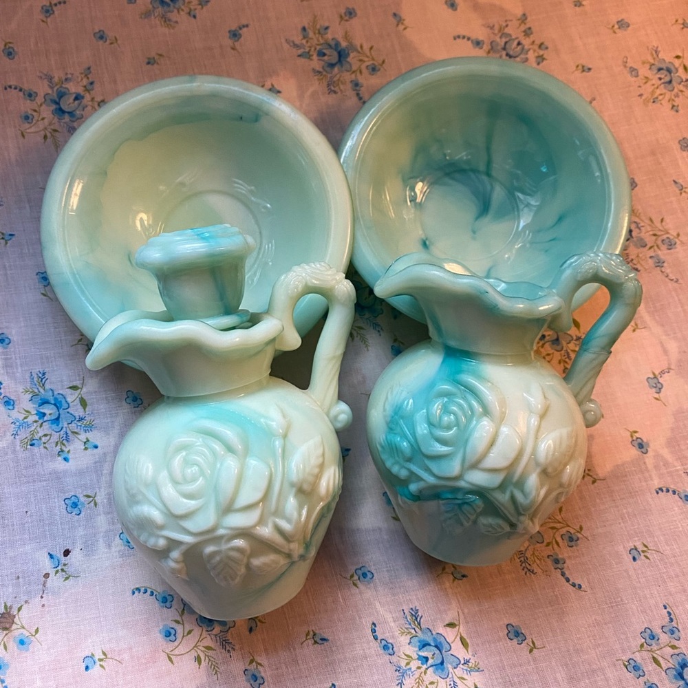 Set of vintage Avon green/jade pitcher/saucers.